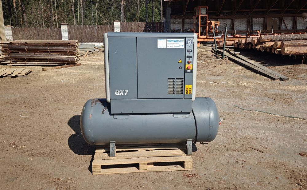 Kompresor śrubowy Atlas Copco airpower  GX7 z butlą 7,5 kW  sprężarka