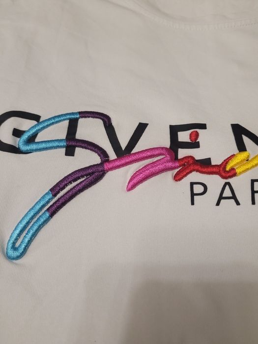 Нова оригінальна футболка Givenchy