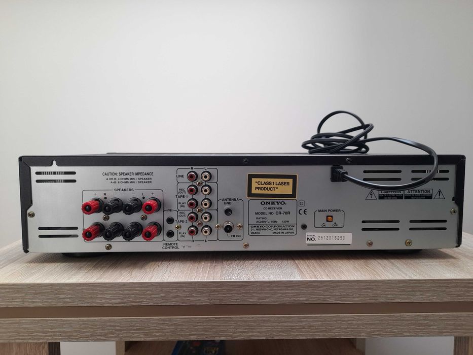 Amplituner Onkyo CR 70 pilot