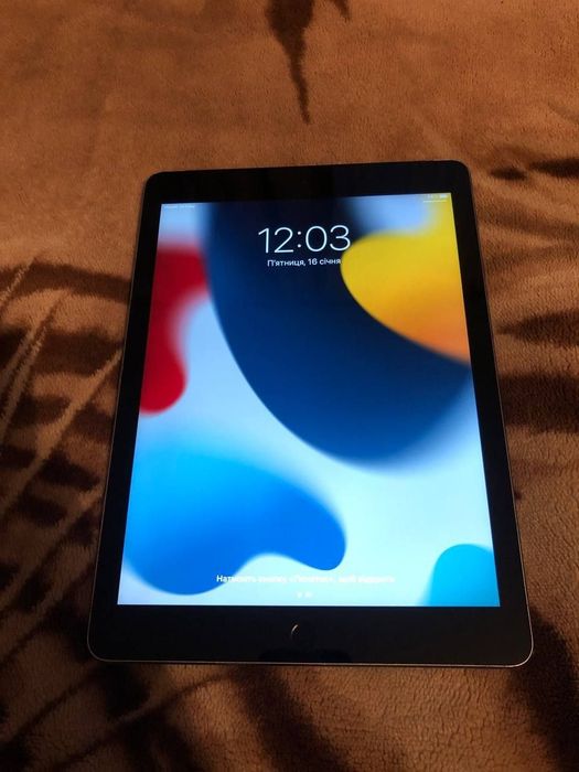 Продаю планшет Apple Ipad Air 2