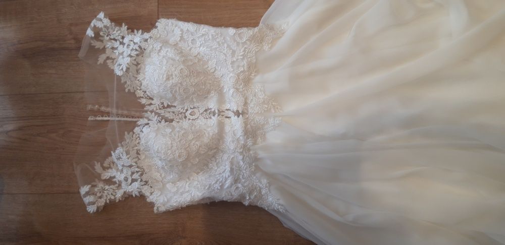 Suknia ślubna- suknia
