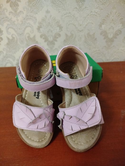 Босоніжки для дівчинки 27 розмір