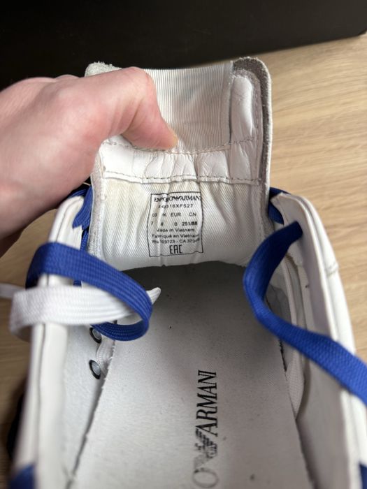 Шкіряні кросівки Emporio Armani
