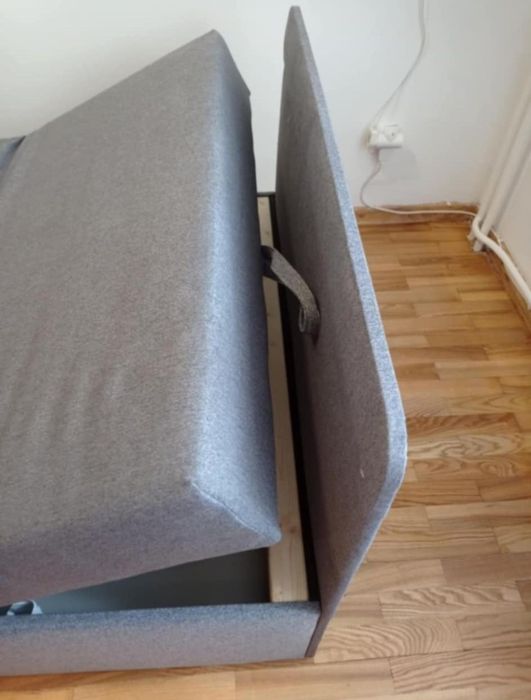 Łóżko sypialniane