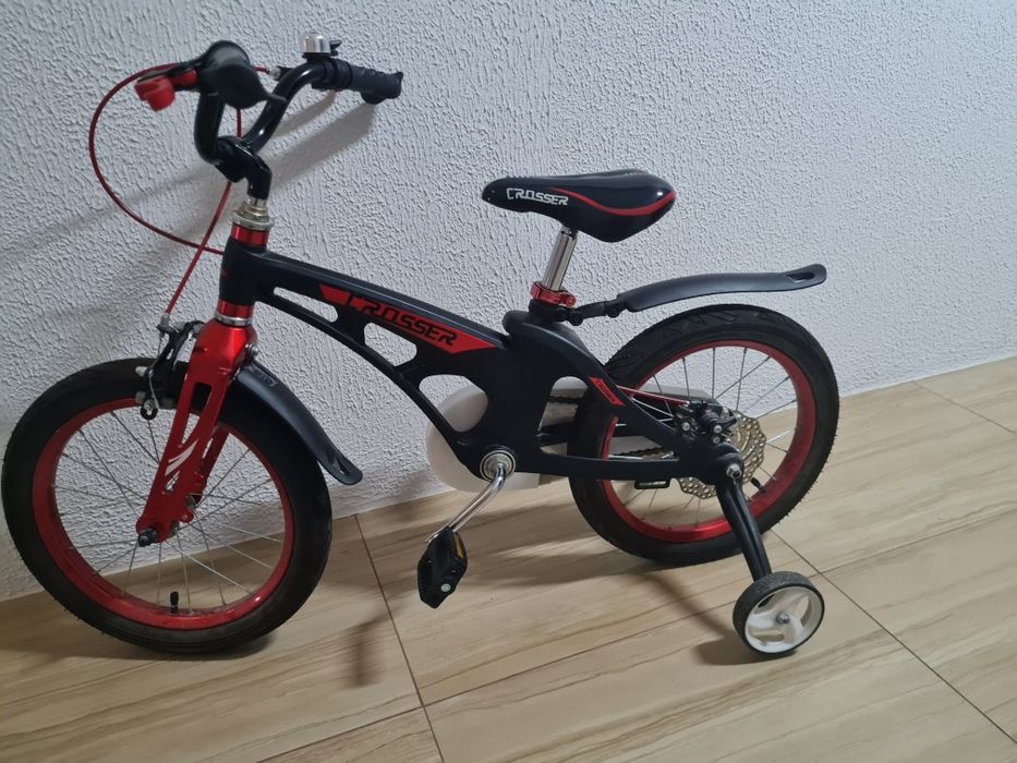 Детский велосипед.Колса 12"(32см)