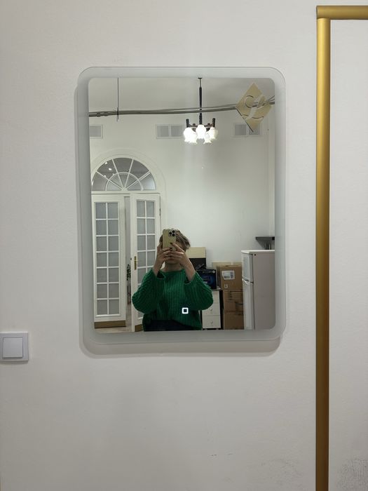 Lustro podświetlane- jak nowe