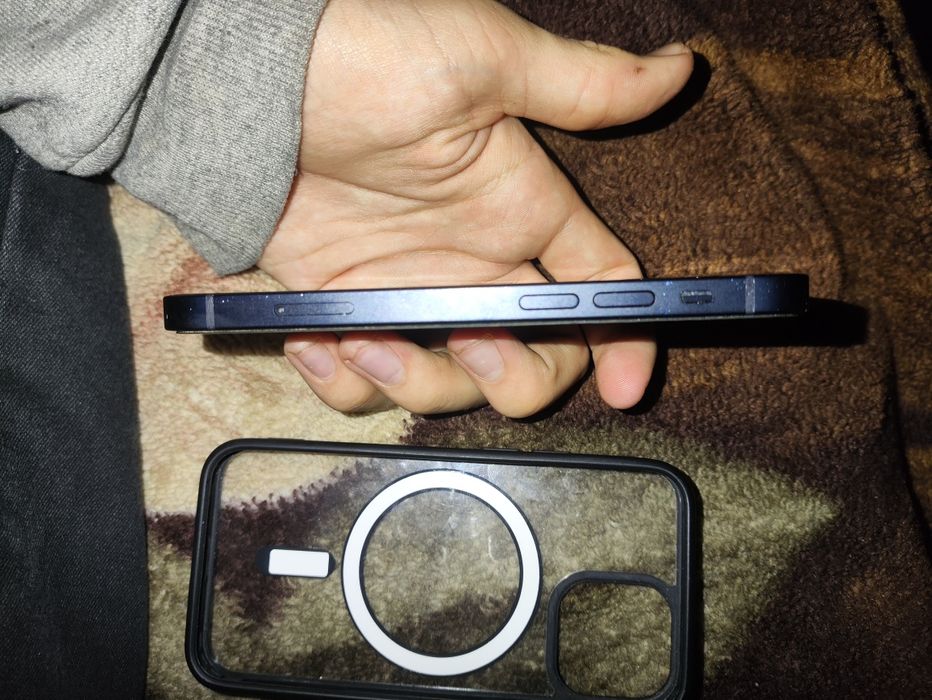 iPhone 12 mini Все працює