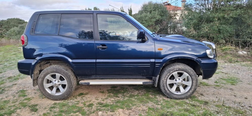 Nissan terrano II  3.0