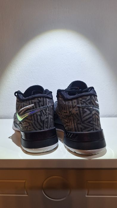 Кросівки Nike LBJ NXXT GENISUS, HF0712 004, US10.5 E44.5 28.5CM