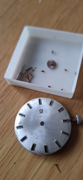 Movimwnto omega automatico calibre 552