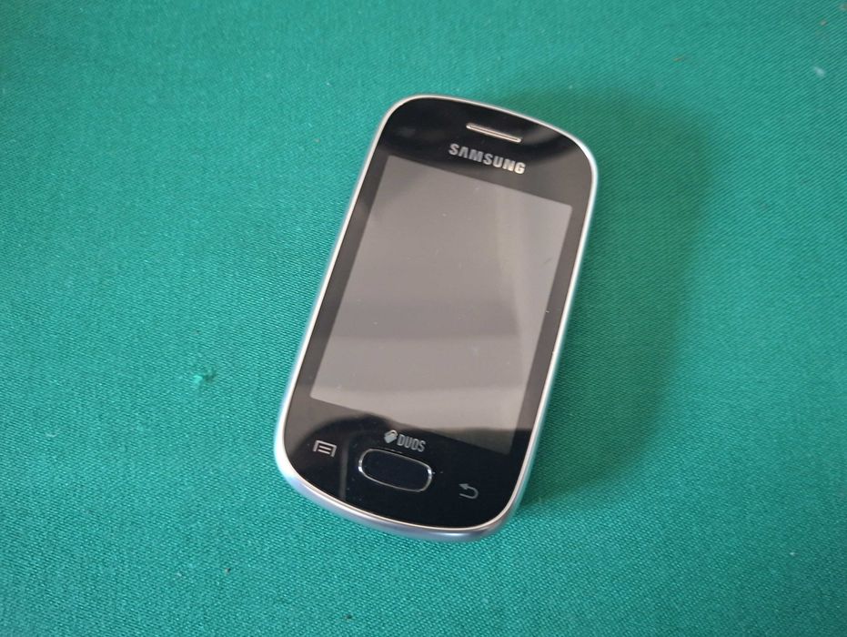 Samsung GT-S5282 Galaxy Star + Caixa e Manuais - Telemovel vintage não funcional