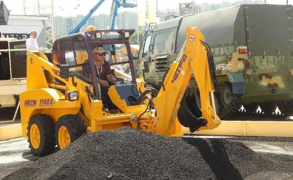 Послуги та Оренда спецтехніки навантажувачі/екскаватори