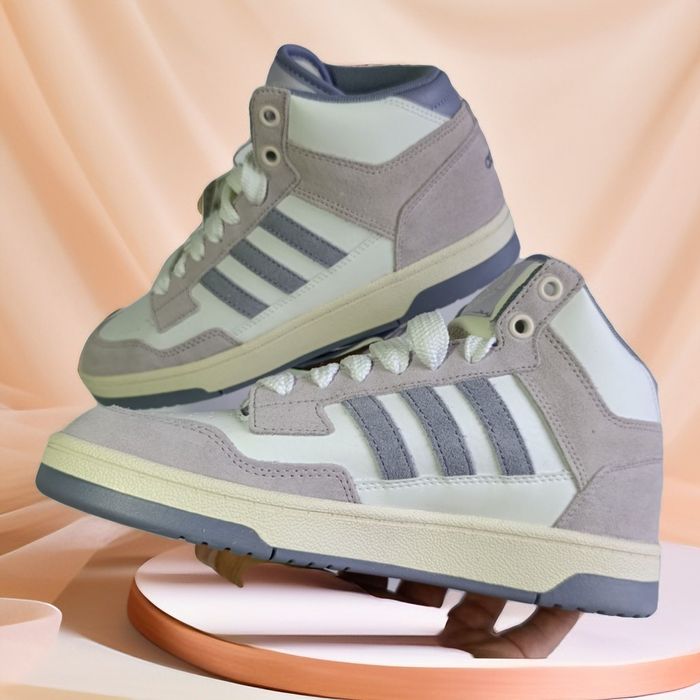 Buty damskie Adidas Rapid Cout mid w r.38.5