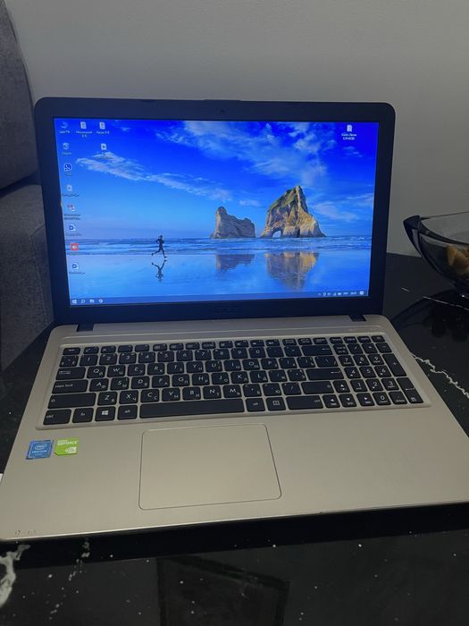 Ноутбук асус ASUS