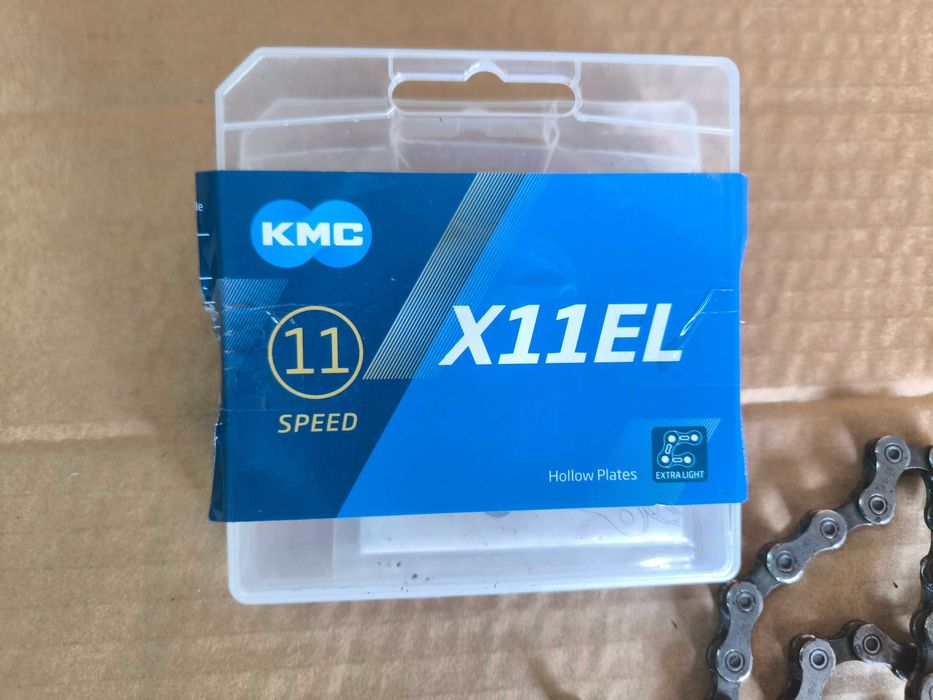 Łańcuch rowerowy KMC X11EL Silver EPT 11/ (5,5 mm)