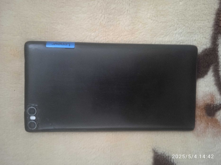Планшет-телефон Lenovo TB3-730X
