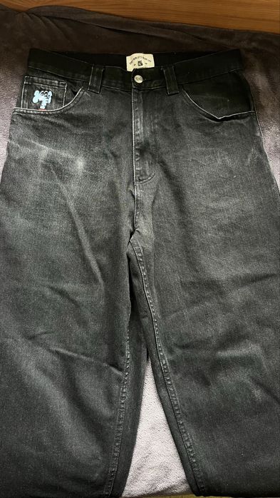 дві пари джинсів від pull and bear, mind error