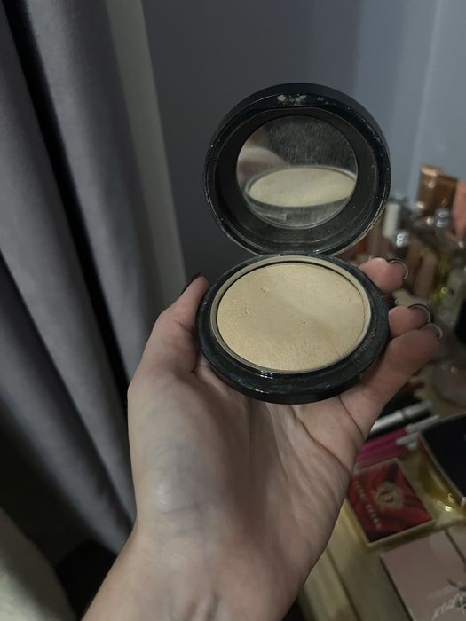 Лот косметики: Charlotte Tilbury dr. Hedison MAC