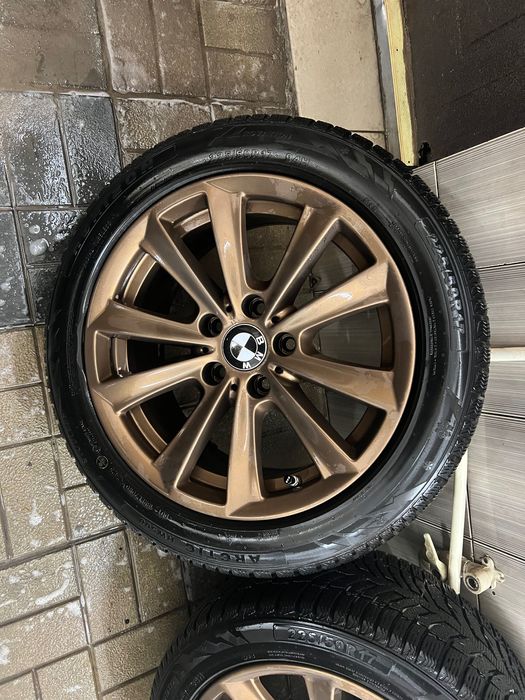 Оригінальні диски з резиною r17