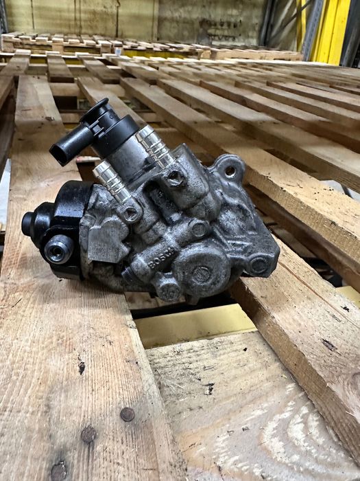 ТНВД Skoda SuperB Octavia. Паливний насос високого тиску Суперб