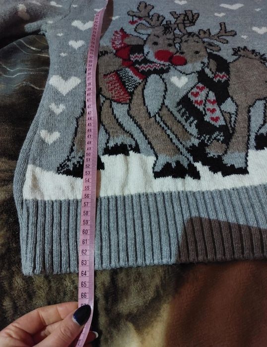 Sweter renifery r. S 70% wełny milutki- wysprzedaż