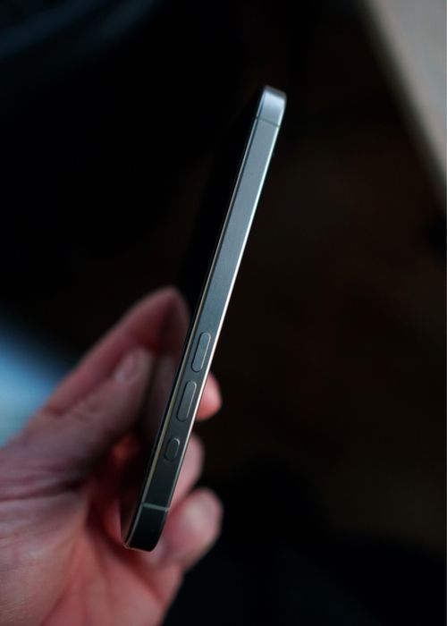 Стан нового. Iphone 15 Pro 128 Ggb