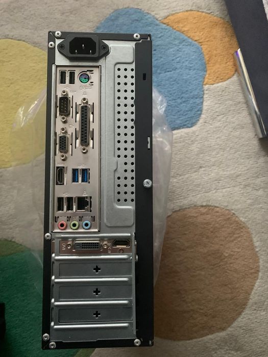 Komputer stacjonarny