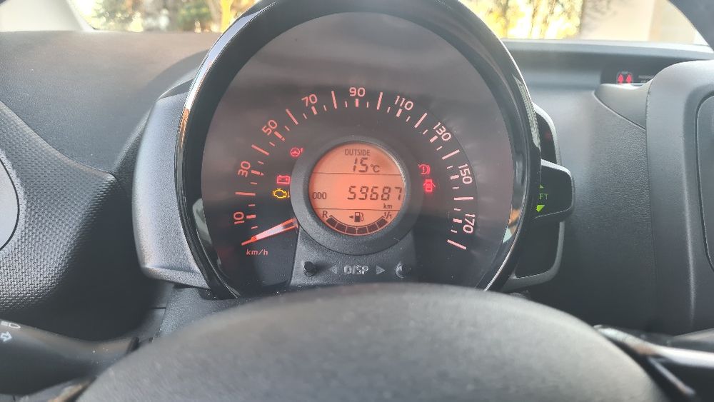 Toyota Aygo poucos km