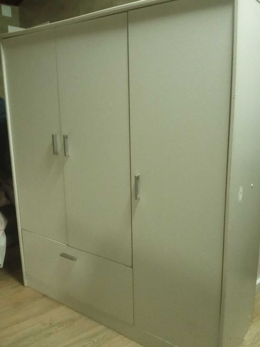 Armário laminado branco