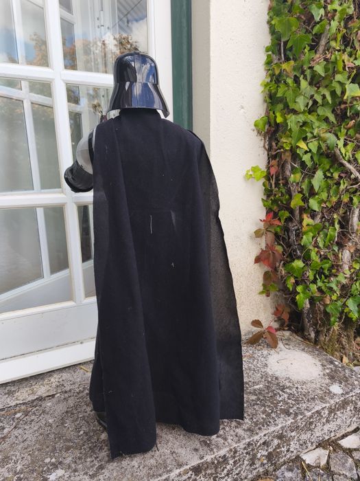 Figura Darth Vader 80 cm, c/ Som e Sabre de Luz – Ótimo Estado
