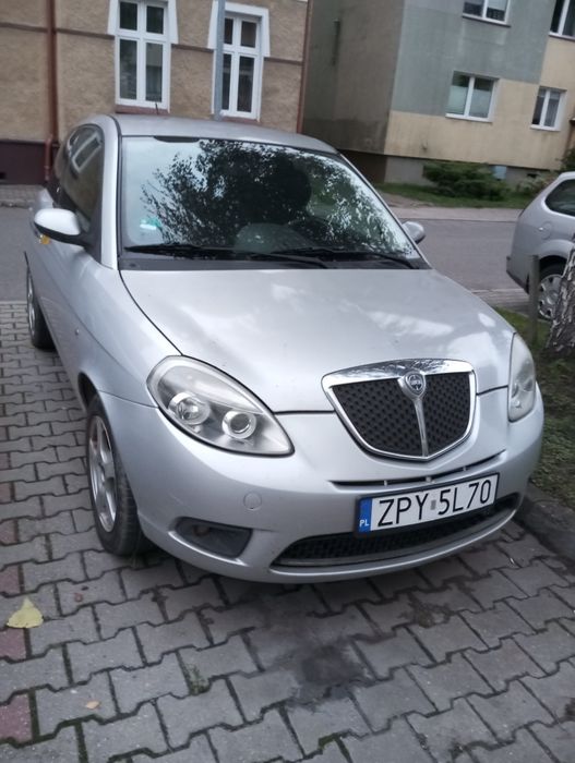 Lancia Ypsilon, 2008, 1.4 benzyna, raty