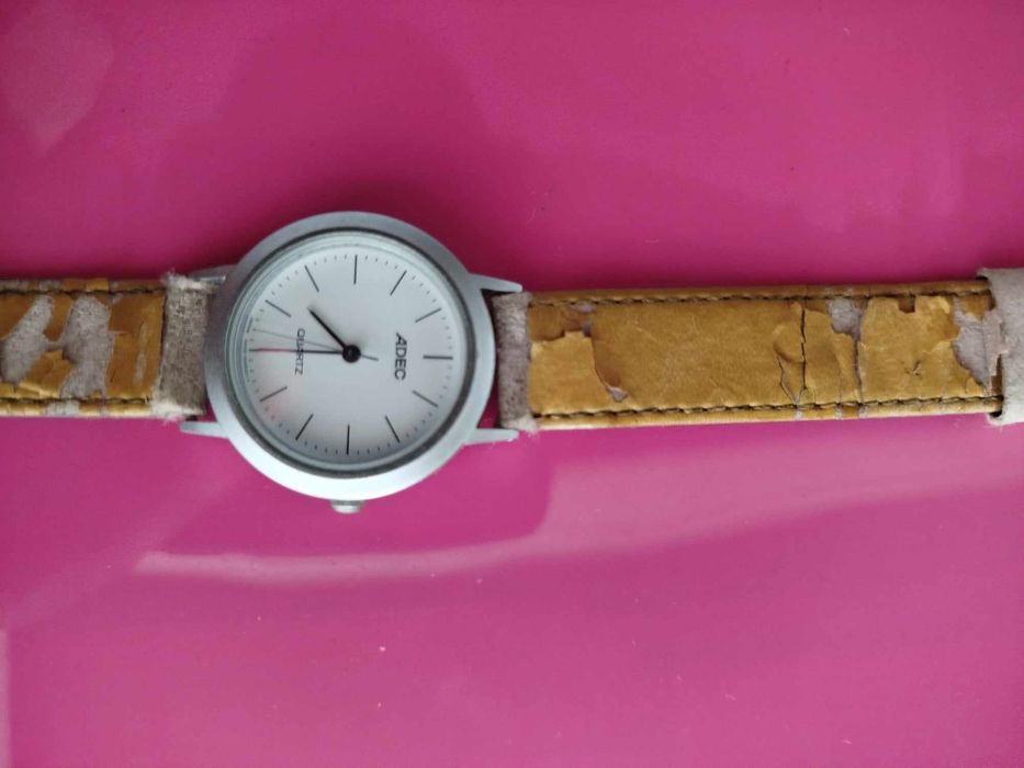 Conjunto de relógios antigos