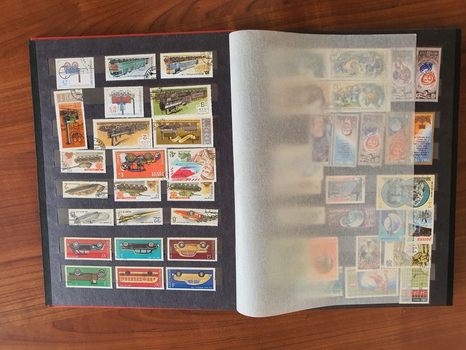 Klaser ze znaczkami pocztowymi