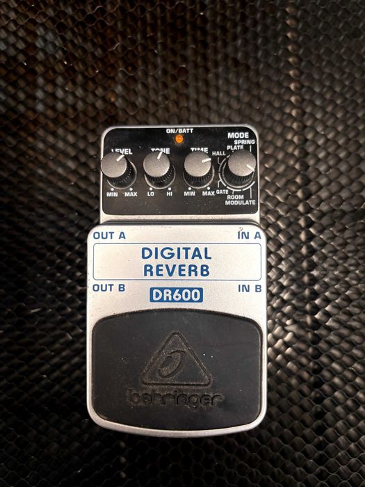 Vendo vários Pedais de Guitarra