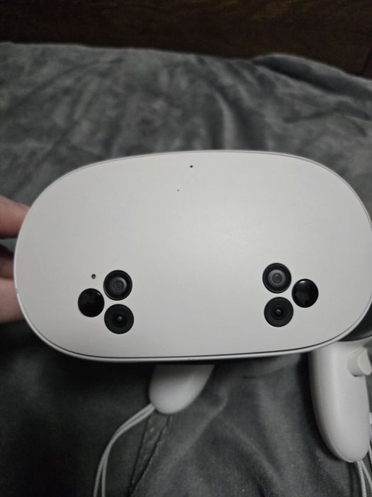 Gogle VR Meta Quest 3S 128GB + 2 kontrolery