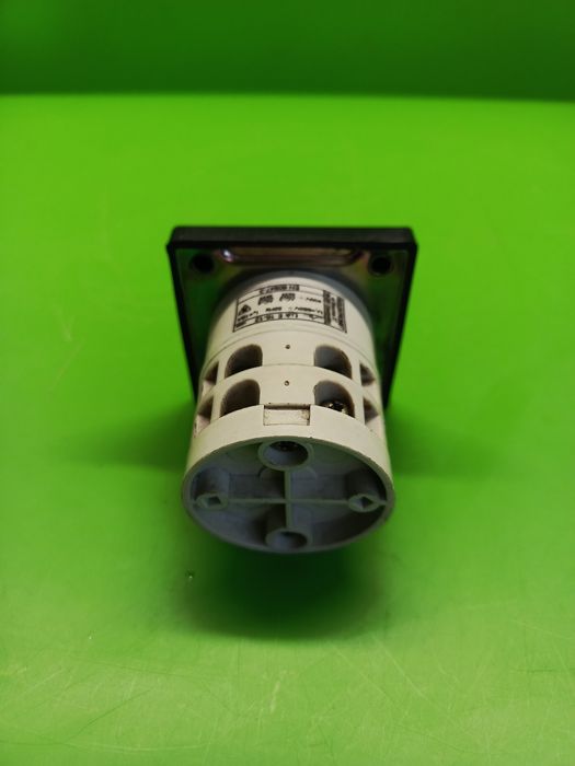 Łącznik Krzywkowy ELEKTROMET ŁUK E 16-12 16A | Stan BDB!