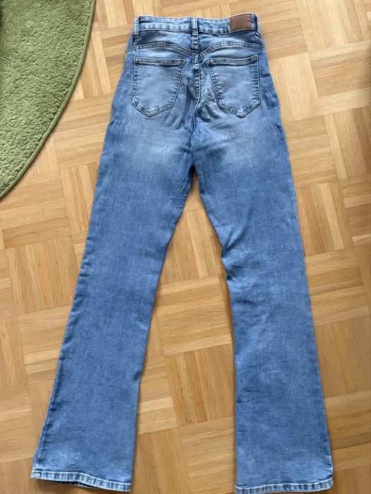 Jeansy dzwony New Yorker