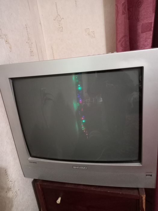Продаю телевизор  б/у