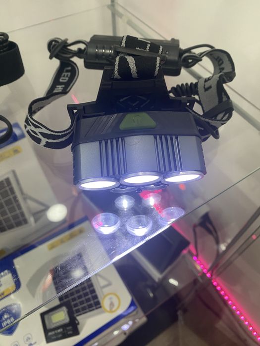 Lanterna  de cabeca Super forte