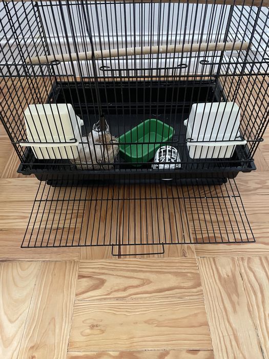 Gaiola para pássaros de porte pequeno/médio