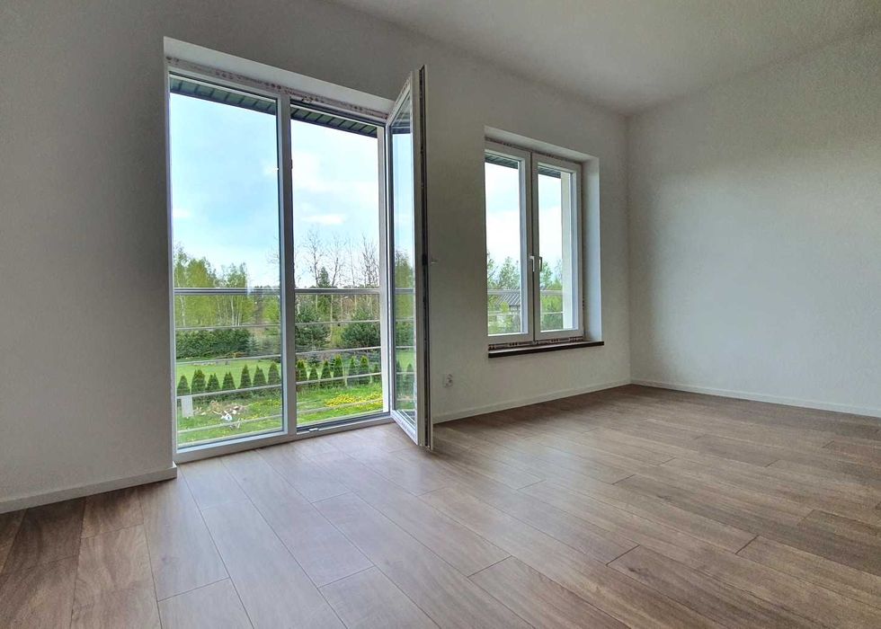 Kompleksowe remonty i wykończenia wnętrz ,  układanie płytek , paneli