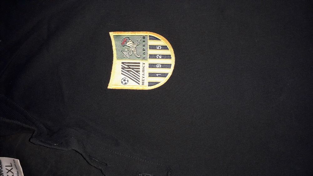 Продам футболку Металлист
