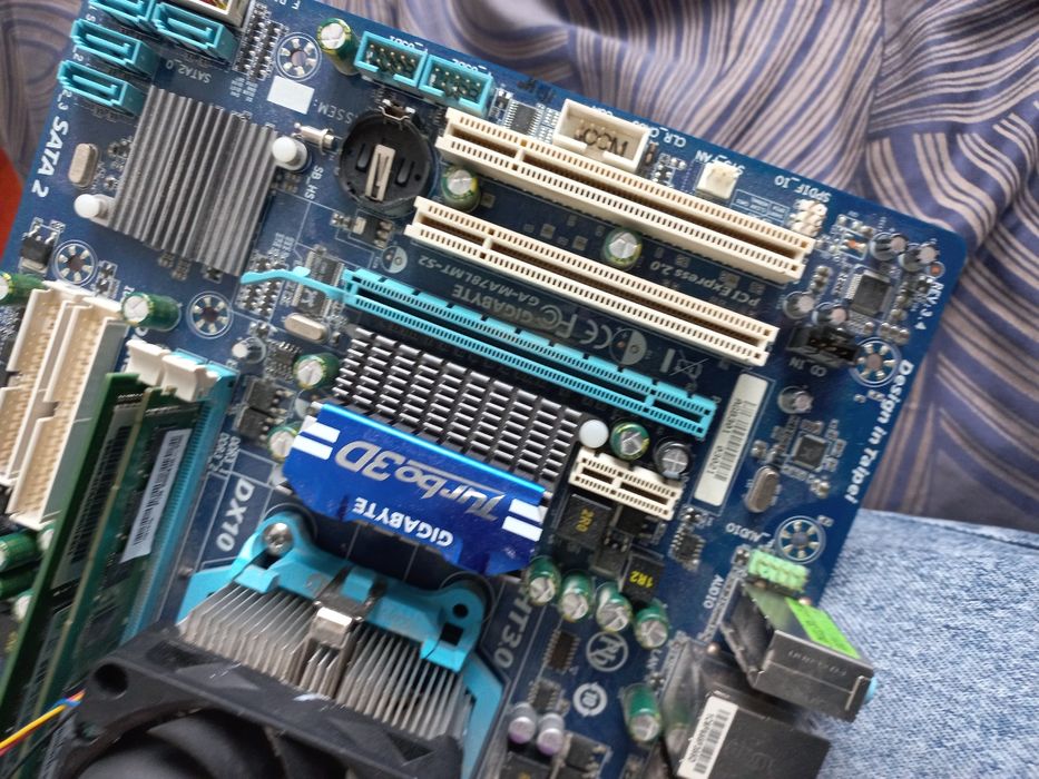 Материнська плата для пк