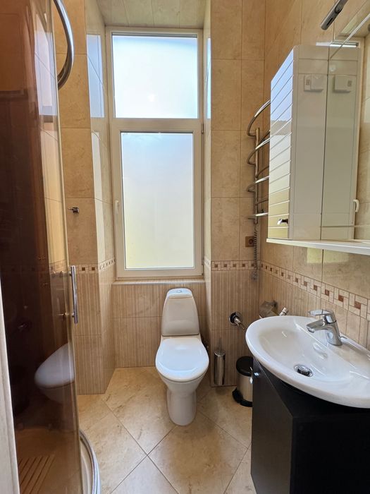 Продаж 3 кім. квартири вул. І. Франка - історичний центр Львова