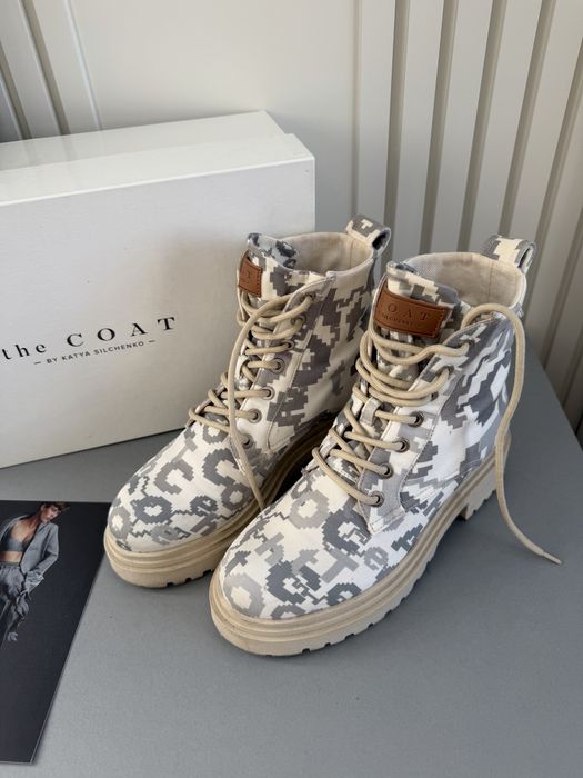 The Coat ьотинки  розмір 36