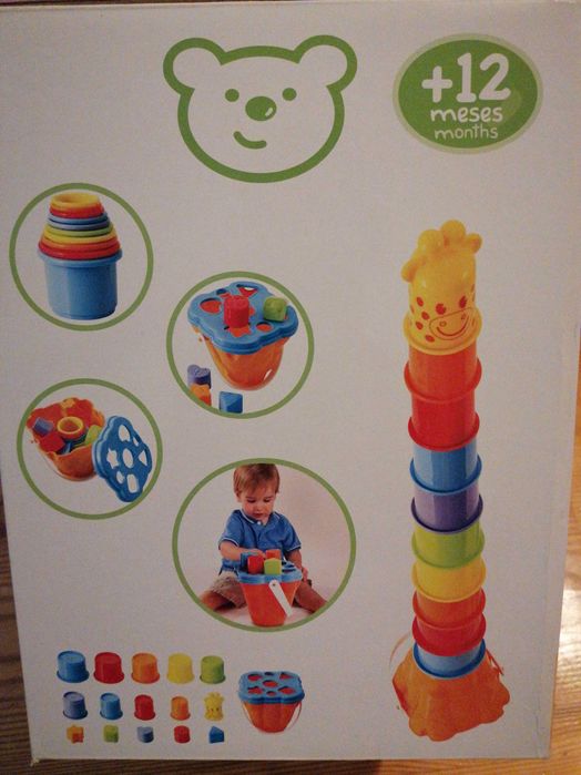 Copos empilháveis girafa e caixa primeiras formas da zoko