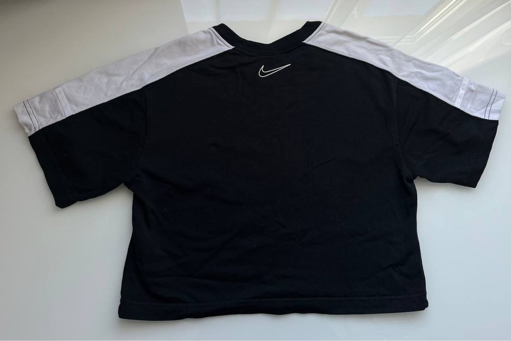 Жіноча футболка  Nike size S