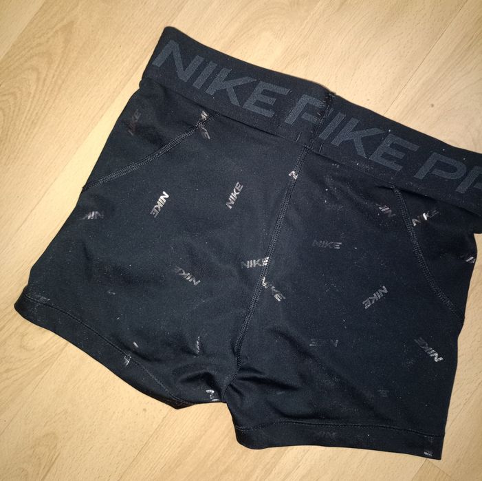Spodenki treningowe Nike Pro Short Toss Print, rozmiar S, stan idealny