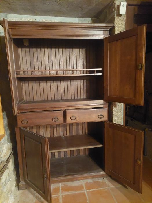 Armário louceiro madeira maciça