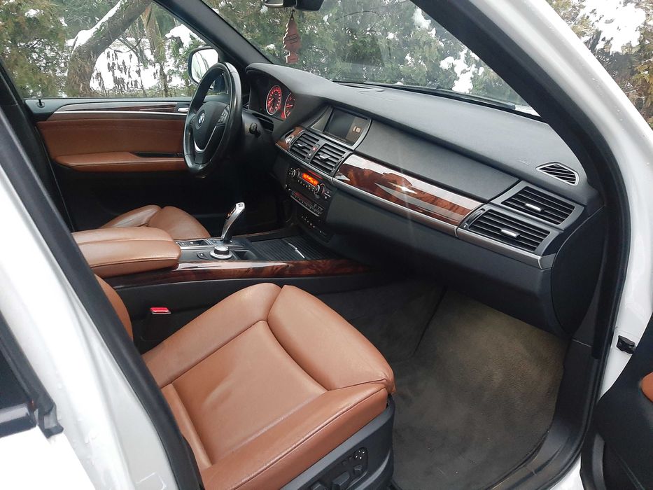 BMW X5 E70 4.8 V8 Import Dubaj Pakiet Aero 7-osobowa